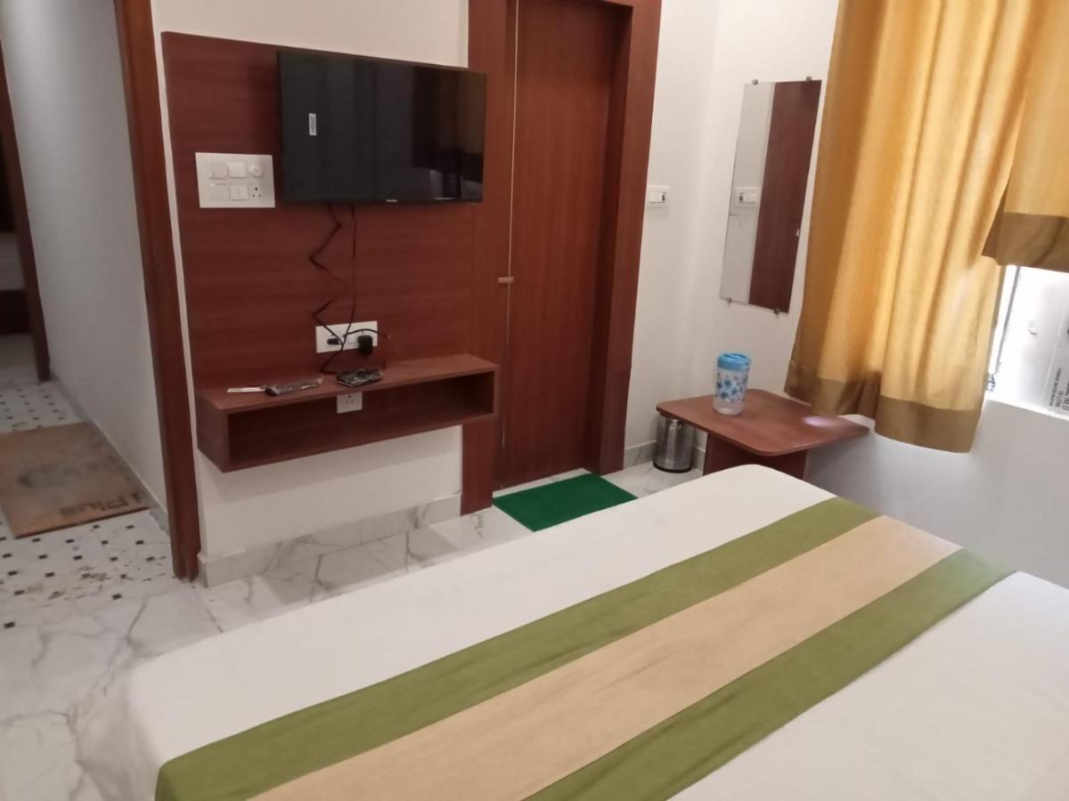 Hotel Kaushik Palace Haridwar Exterior photo