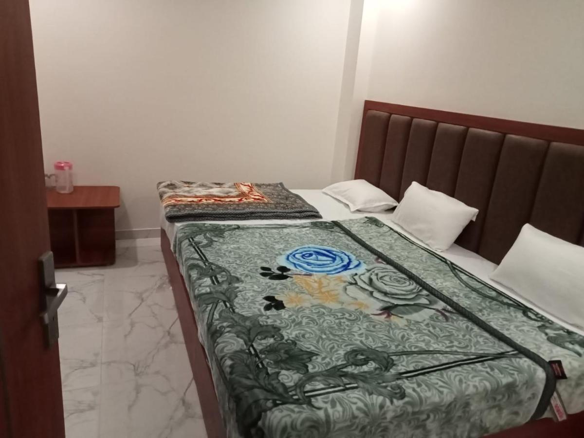 Hotel Kaushik Palace Haridwar Exterior photo